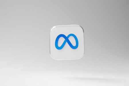 Meta Says App Stores Should Police Australia Under-16 Social Media Ban
