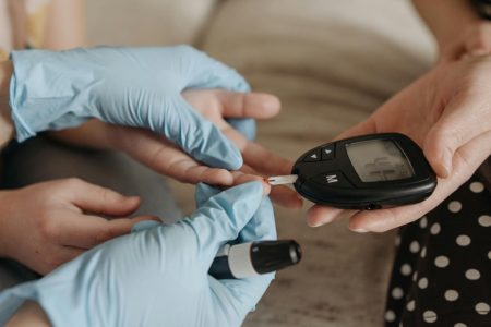 Apple Said to Test Blood-Sugar App in Sign of Its Health Ambitions