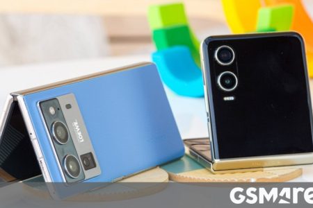 Report claims major player considers pulling out of foldables market