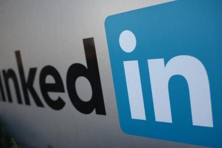 LinkedIn Is Reportedly Rolling Back Its AI Prompts for These Users