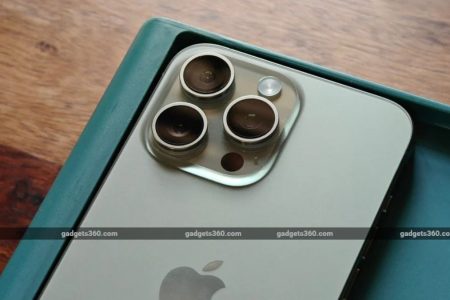 Apple Could Turn to Samsung for Camera Sensor for Its iPhone 18 Series