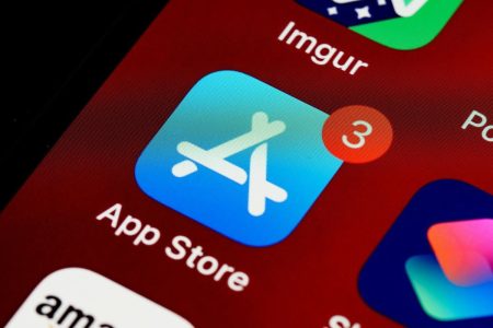 CCI Antitrust Probe Finds Apple Abused Position in Apps Market in India