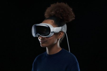 Apple Is Bringing Vision Pro to China, Japan, Singapore and Other Markets