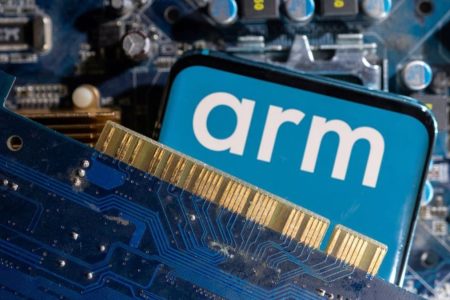 Apple and Samsung to Invest in Softbank-Owned Chip Firm Arm at IPO: Report