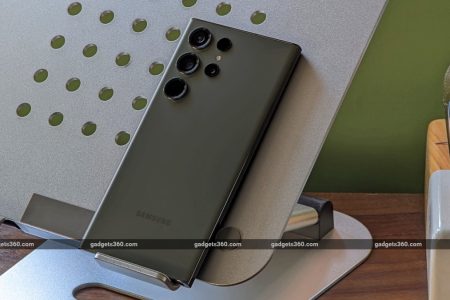 How Much Google Paid to Make Its Play Store the Default on Samsung Phones