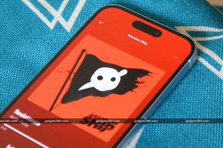Apple Might Ditch Dynamic Island on iPhone 16 Pro