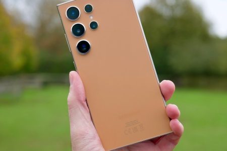 Qi2 charging may come to the Galaxy S25, but not how we expected