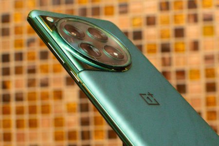 Move Over Google: OnePlus unveils AI Eraser, and promises more AI tools to come