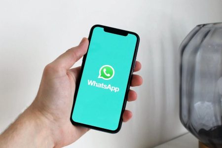 You Can Now Apply New AR Effects and Scan Documents on WhatsApp for iOS