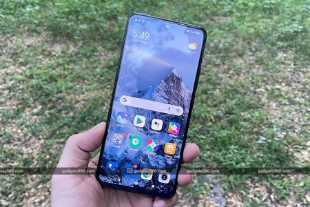 Are These the Best Phones You Can Buy Under Rs. 30,000?