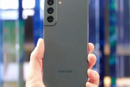 Does your Samsung Galaxy S22 have a bootlooping problem? You aren’t alone