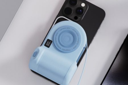 This new Belkin accessory transforms your iPhone into a digital camera