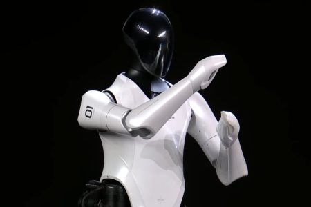 Xiaomi Showcases Its First Humanoid Robot CyberOne