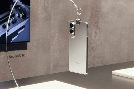 Samsung Galaxy S25 Edge leak hints at how the super-thin phone could stay cool