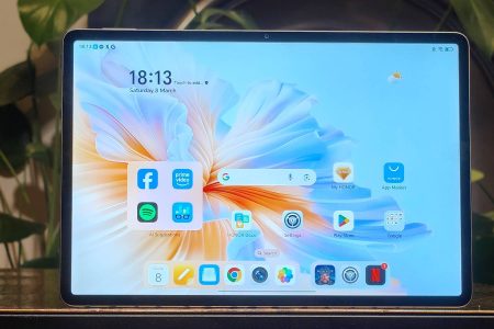 I spent two weeks with the Honor Pad V9, and it