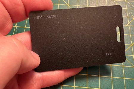 I found a wallet AirTag alternative that&apos;s more functional than Apple&apos;s – and it&apos;s on sale