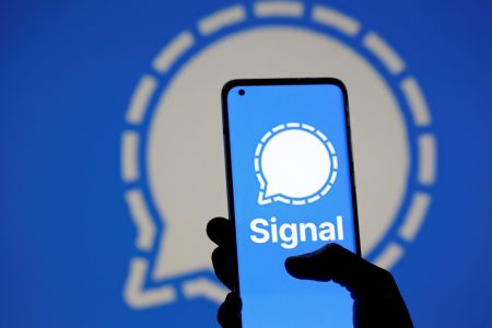 Signal Head Defends Messaging App’s Security After US War Plan Leak