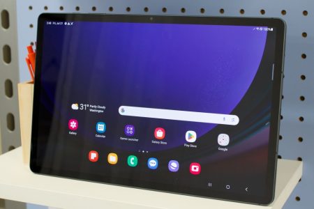 Staples slashed the price of the Samsung Galaxy Tab S9+ by $300