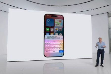 Apple Is Analysing User Data Patterns to Improve Its AI Features