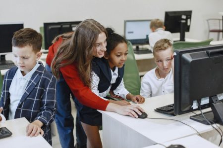 Google Classroom Now Lets You Generate Questions and Quizzes With AI