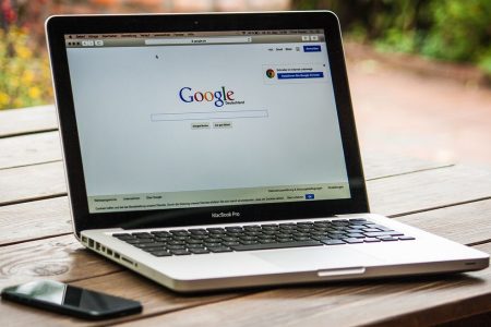 Google search ditches country-specific domains, directs all users to google.com