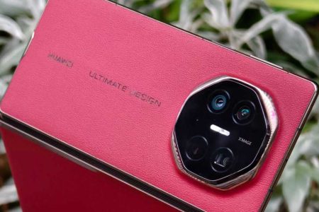 Samsung’s rumored trifold might not match the Huawei Mate XT in size