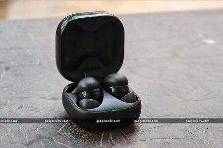 Sony LinkBuds Fit Review: Comfy and Sporty Earbuds