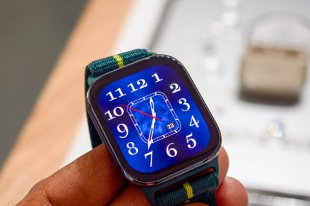 Moto Watch Fit Preview: A familiar design with a difference