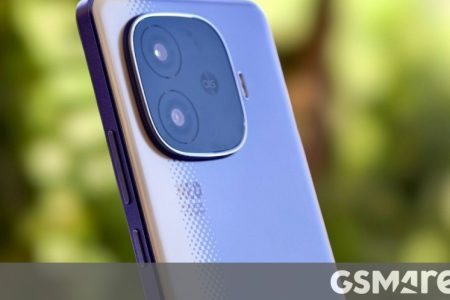 International iQOO Neo10 runs Geekbench with a different chipset