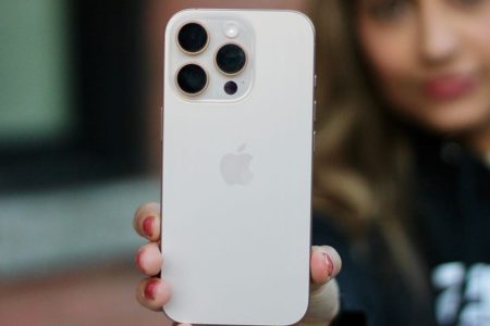 AT&T&apos;s latest free iPhone 16 deal is surprisingly easy to qualify for. How the offer works