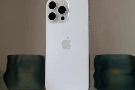 Foldable and slim iPhones could soon become the new norm
