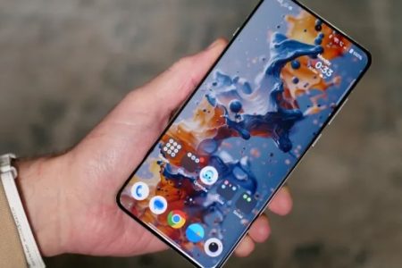 OnePlus owners could get an iPhone Dynamic Island feature in Android 16
