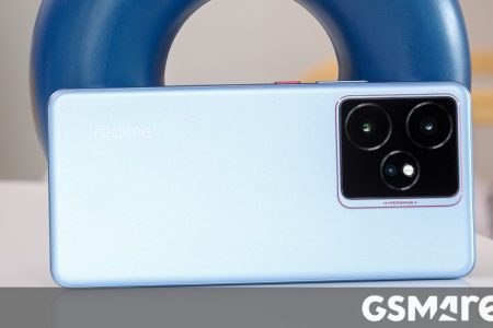 Realme GT 7 in for review
