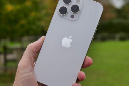 There may not be an iPhone in 10 years’ time, says top Apple exec