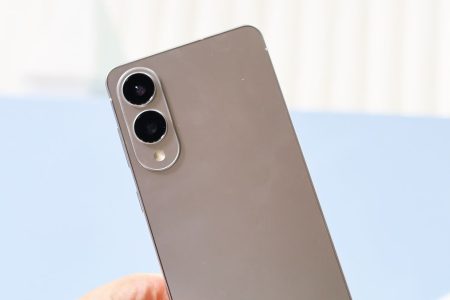 The Samsung Galaxy S25 Edge doesn