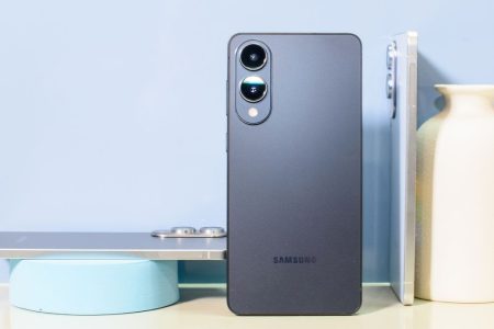 Hands on: I spent time with the Galaxy S25 Edge and it