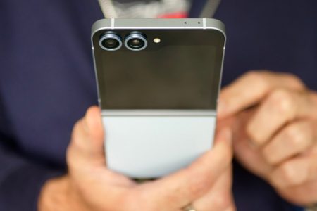 Samsung Galaxy Z Flip 7 may feature a surprise hardware return after all