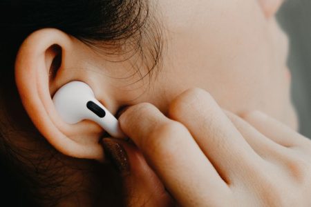 New report says AirPods Pro 3 won