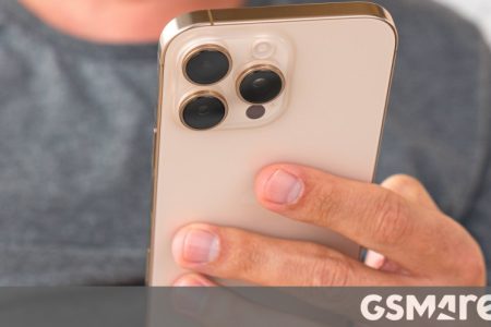 Apple brand loyalty remains strong in the United States despite small decline