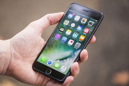 Apple declares the iPhone 7 Plus and iPhone 8 ‘vintage’, limiting your repair options