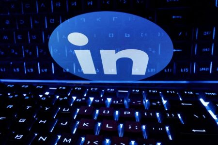 LinkedIn Is Now Letting Users Search for Ideal Jobs Using GenAI