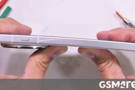 Oppo Find X8 Ultra bend test doesn’t end well