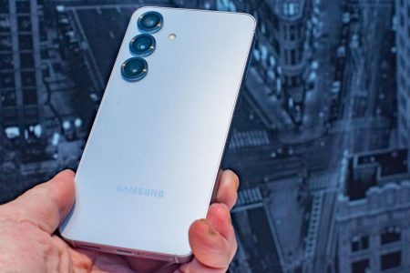 Bye bye Gemini? The Samsung Galaxy S26 series could have Perplexity AI baked in