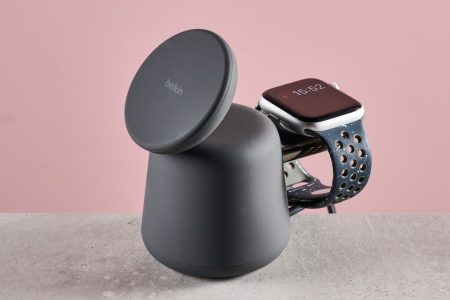 I’ve just tested a 2-in-1 iPhone and Apple Watch dock that might be the perfect bedside charger