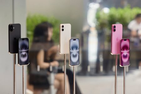Apple and Alibaba’s AI Rollout in China Said to Be Delayed