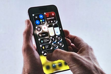 Forget fancy new features, Apple needs to rebuild iOS from the ground up