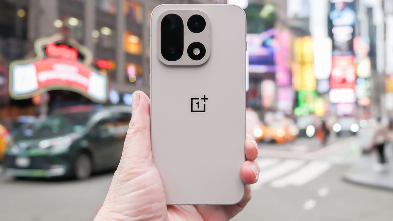 the-oneplus-15-is-one-of-the-best-android-phones-of-2025-–-and-it